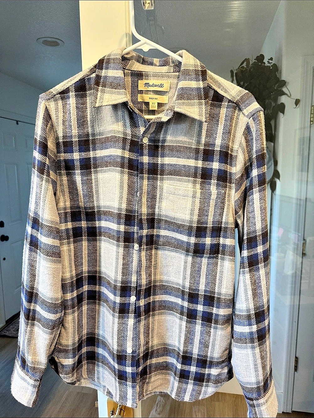Madewell Easy Fit Flannel Shirt in Blue Plaid Flannel Shirt Blue & Brown Plaid